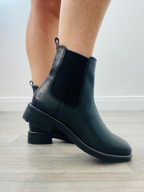 S.Oliver Michelle Boots - Black 