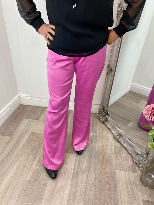 Masja Flared pants in pink