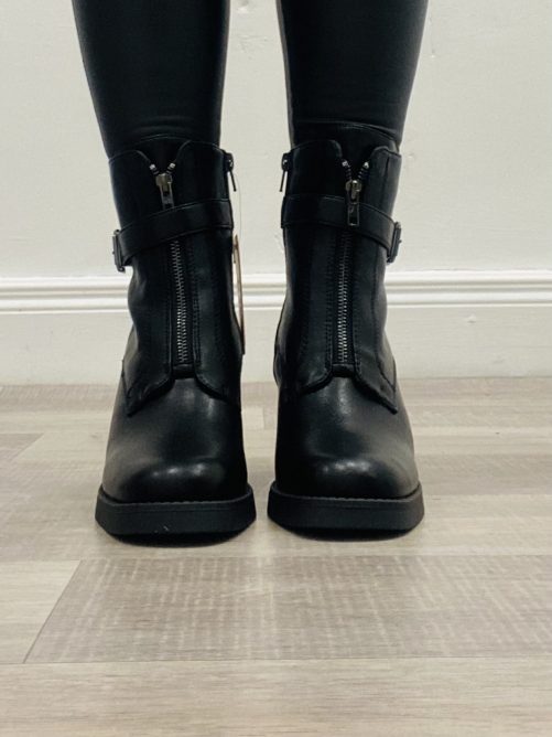 S.Oliver Candy Boots in black