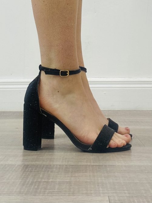 Charlton sandal in black
