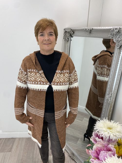 Anonymous Pat Knit in brown