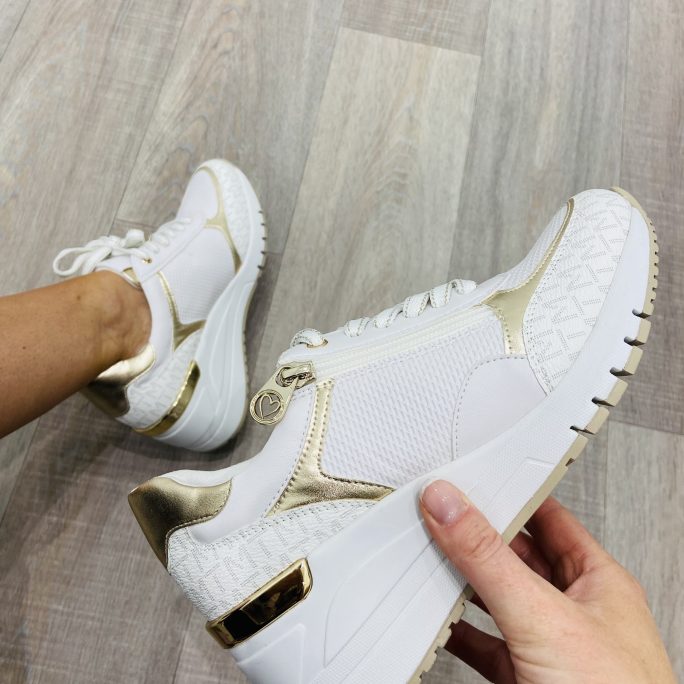 Roma Trainers in gold