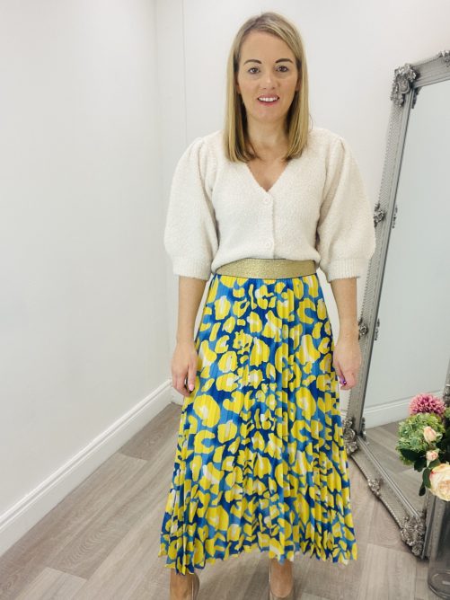 Caroline Pleated skirt in yellow