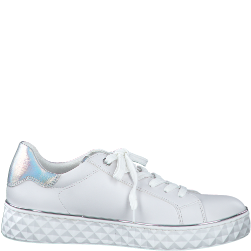 Lizzie Trainers in white