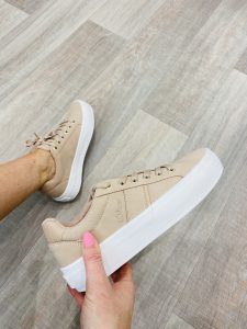 Janet Trainers in blush