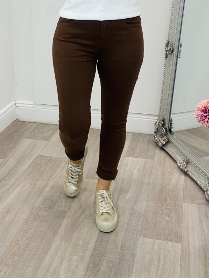 V2718 Skinny turn up jeans in brown